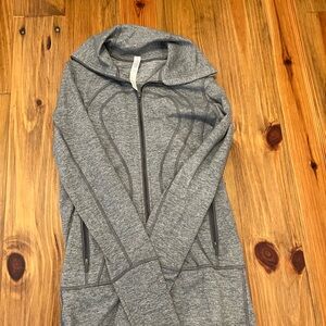 Brand: LuluLemon
Color: Grey